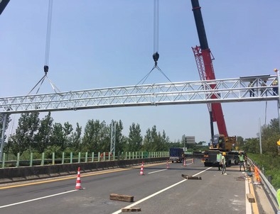 咸阳咸阳门架标牌施工现场